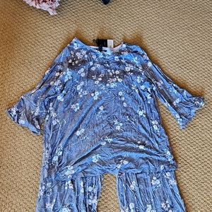 Vera Wang sleep set - NWT